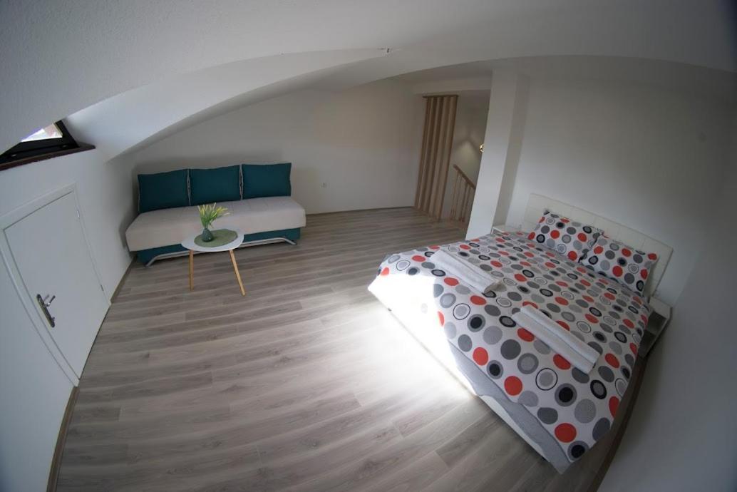 Apartmani Ivkovic+ Trebinje Extérieur photo